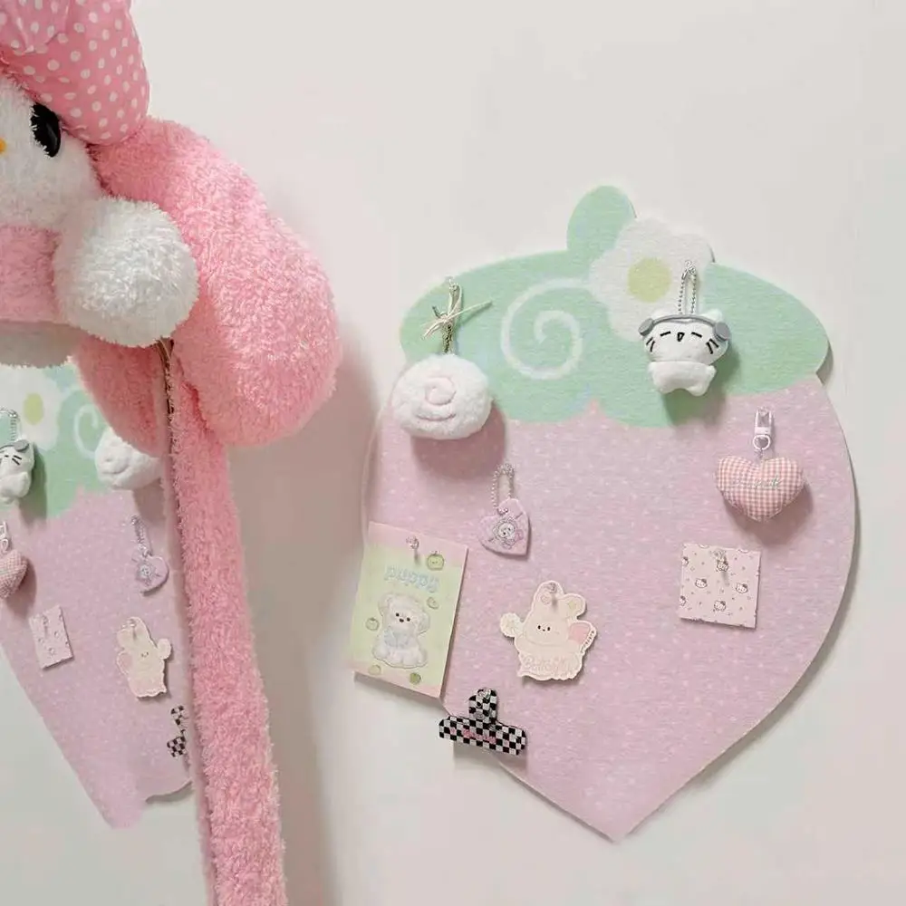 البرسيم شكل رسالة مجلس لوحة الإعلانات INS عرض الصور ورأى مجلس الكورية الفراولة ورأى الألم مجلس قلادة ديكور جدران المنزل