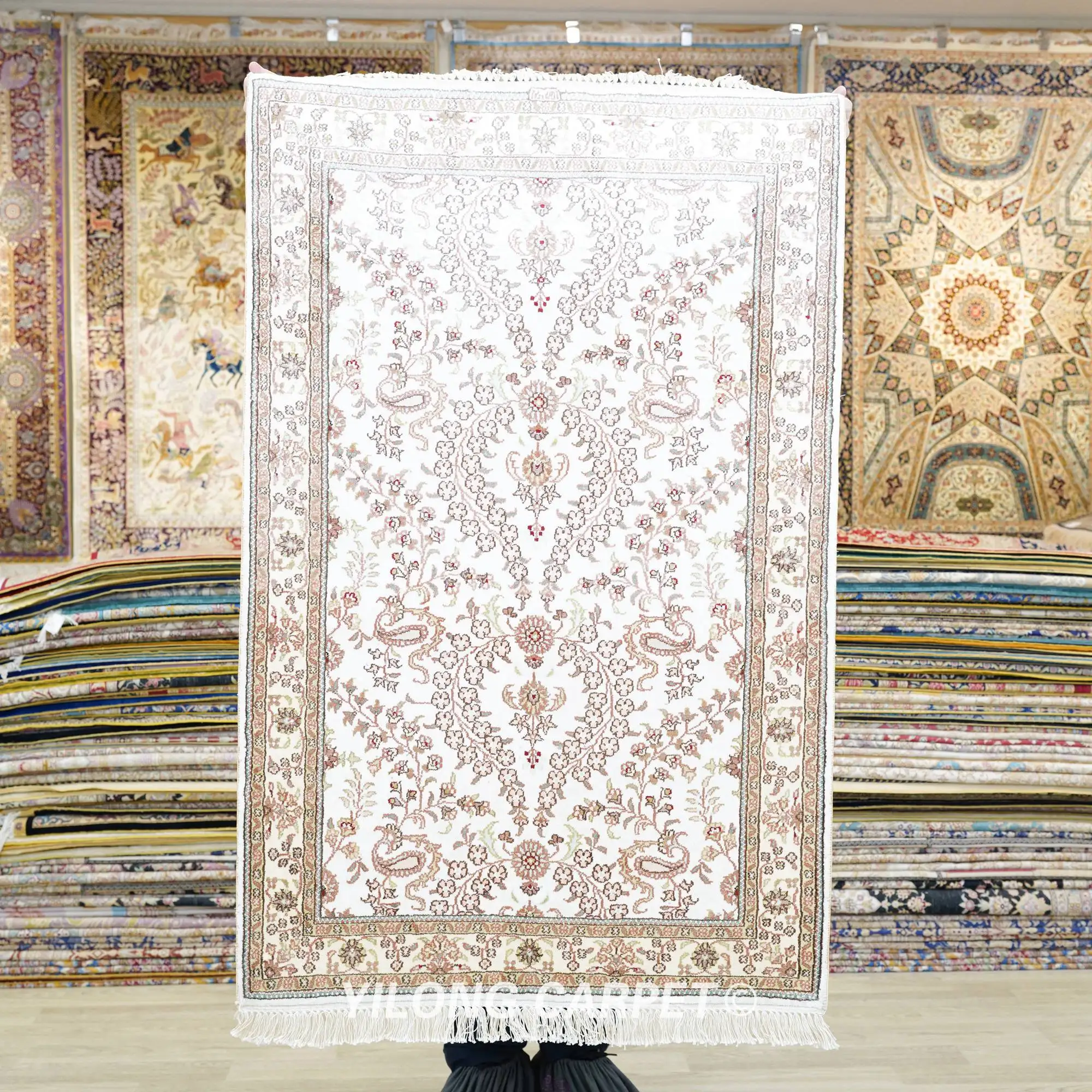 76x122cm Handknotted Exclusive Pattern Persian Silk Carpet Classy Handcraft Oriental Rugs (YHW431B)