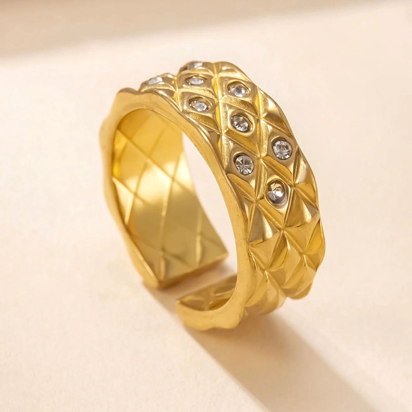 اللون الذهبي تألق مكعب زركونيا خمر عين الله المنحوتة البنصر للنساء الفاخرة الزفاف الفرقة هدية مجوهرات