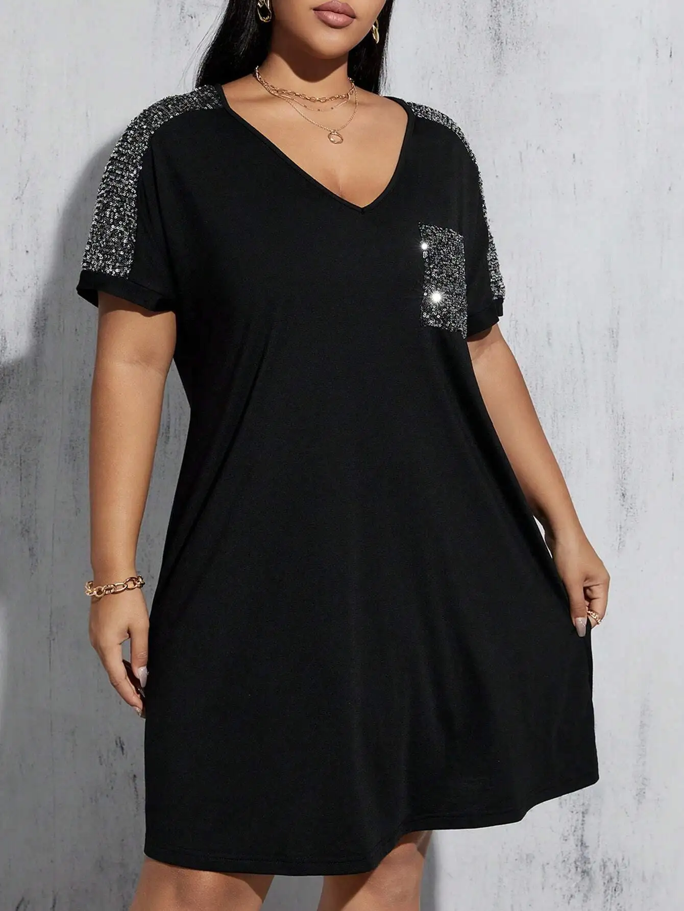

Женское повседневное мини-платье больших размеров с V-образным вырезом, черными пайетками и карманами, летнее