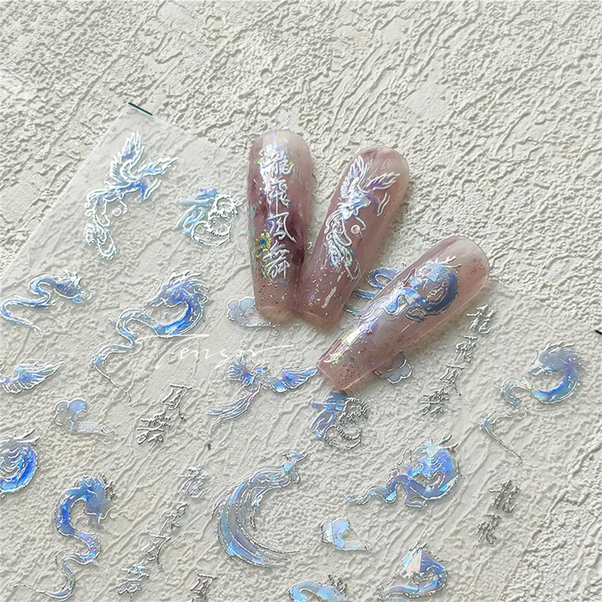 1ชิ้นสติกเกอร์ตกแต่งเล็บมังกรสีบรอนซ์น่ารักแบบมีกาวในตัวดีไซน์ลายนูนแวววาวสติกเกอร์ฟอยล์แบบ DIY