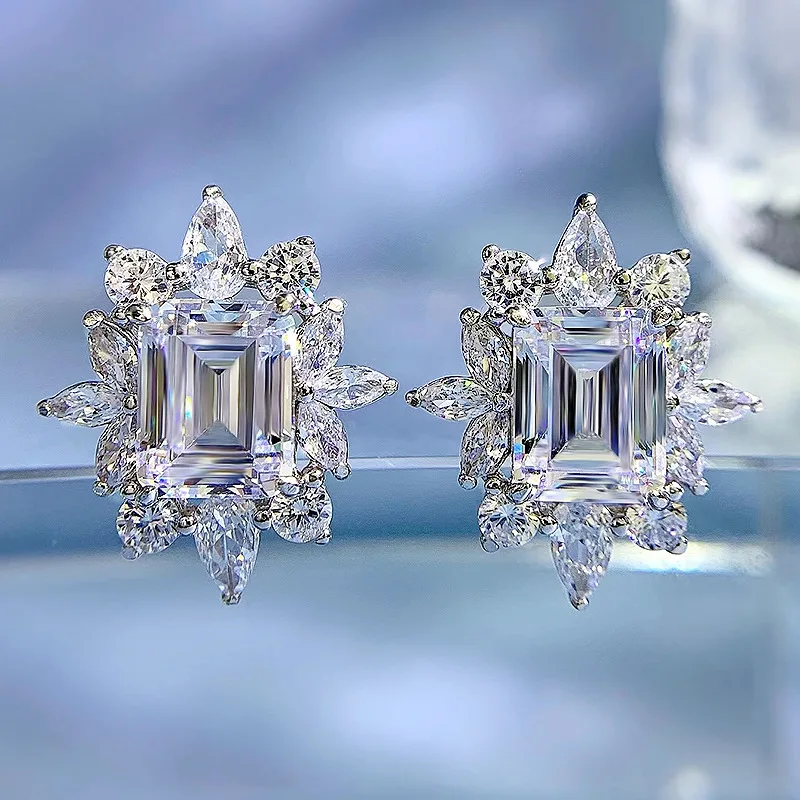 

Europe United States Style New S925 Silver Stud Earrings for Women Similar Diamond Moissanite Rectangular Emerald Cut 7x9