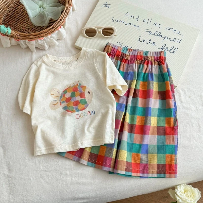 

New Autumn Girls' Vitality Cute Ribbed Round Neck Cool Short Sleeve and Nine Quarter Grid Loose Wide Leg Pants Two Piece Set