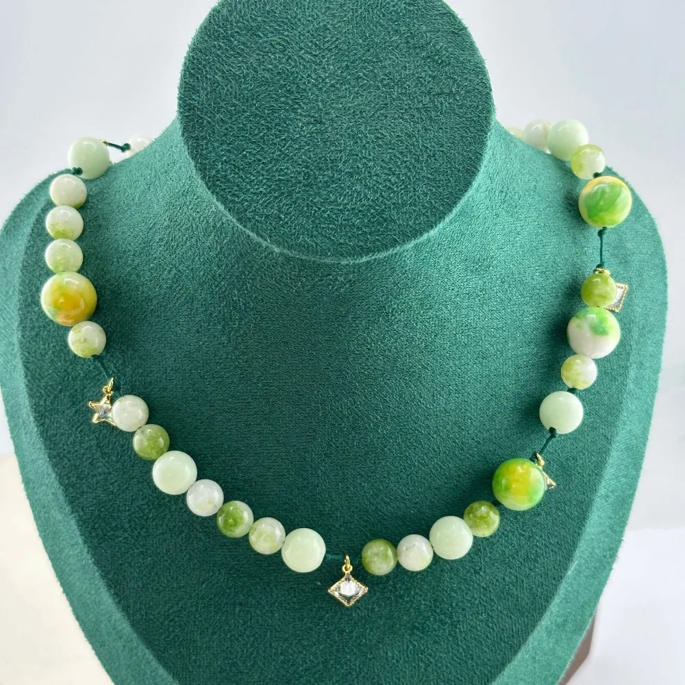 

New Chinese Style Fashion Natural Stone Beaded Necklace for Women Simple Versatile Small Fresh Design High-end Clavicle Chain