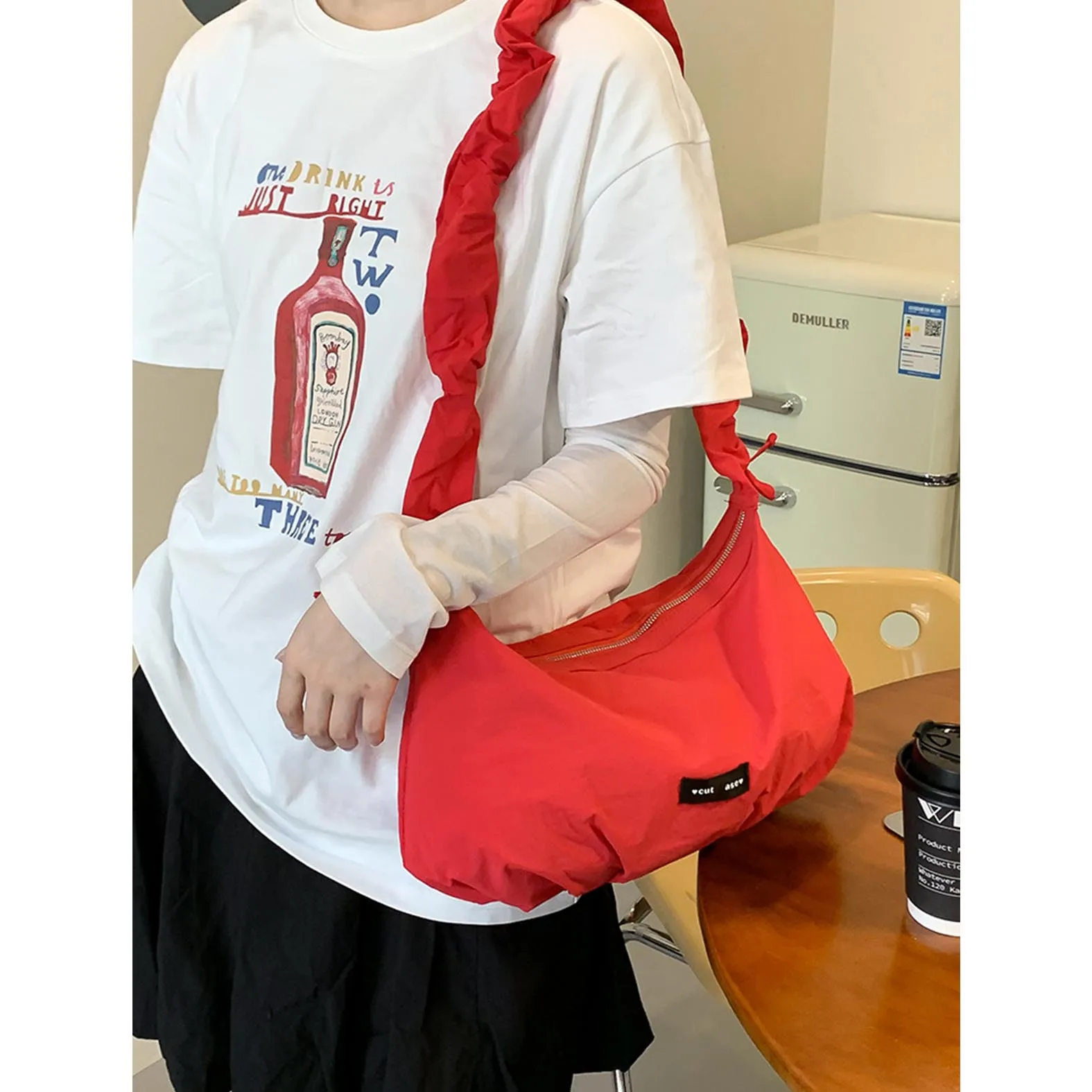 

Women's Fashion 2025 New Solid Color Folded Bag, niche design, single shoulder crossbody bag, outdoor commuting dumpling bag