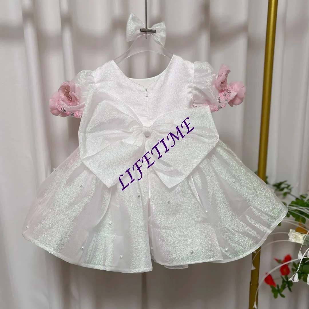 فستان فتاة الزهور الفضي ذو الأقواس اللامعة المخصصة بأكمام منتفخة بطول الركبة للأميرة للأطفال لحفلات الزفاف وأعياد الميلاد فستان رسمي