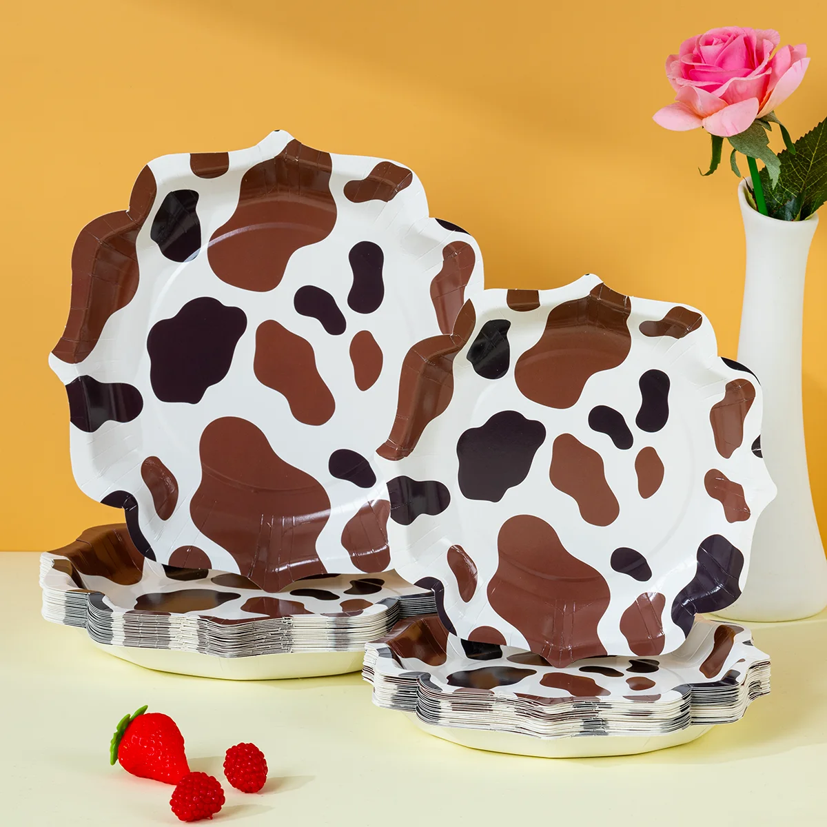 10/25/50pcs Cow Print Disposable Paper Plates for Western Cowboy Themed Birthday Party Supplies