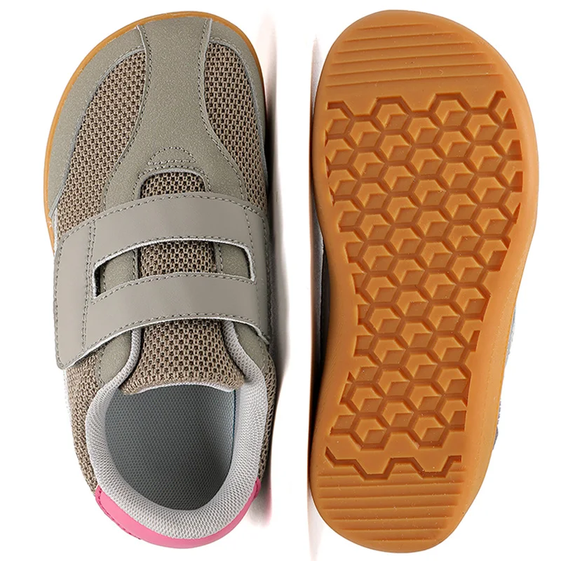 Scarpe per bambini a vestibilità larga Scarpe a piedi nudi Tomaia in mesh traspirante Suola in gomma antiscivolo per calzature casual da passeggio per ragazzi e ragazze