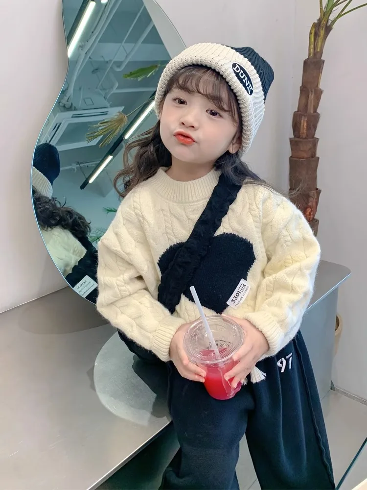 الفتيات البلوز Sweater2023New الربيع والخريف الكورية نمط الأطفال المألوف فتاة صغيرة القلب أعلى الأطفال محبوك Sw #2