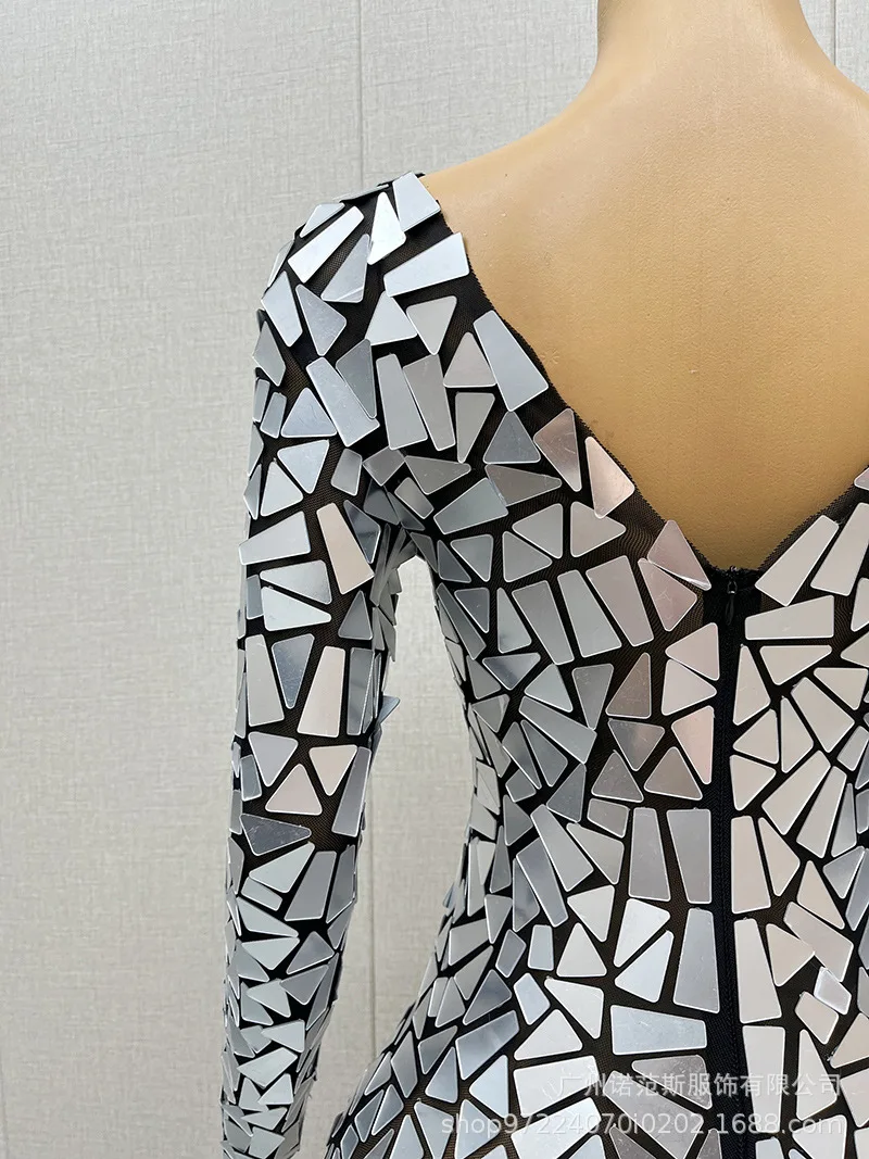 Srebrna Sukienka z Cekinami Strój Sceniczny dla Wokalistki Elegancka Atmosfera Suknie na Uroczystości Absolutorium Abito Da Cerimonia Donna