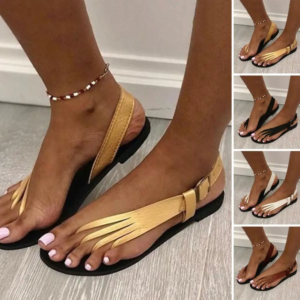 Tongs de plage en faux cuir pour femmes, sandales sexy à clip Parker, chaussures plates peu profondes d'extérieur, nouvelle mode d'été 2025