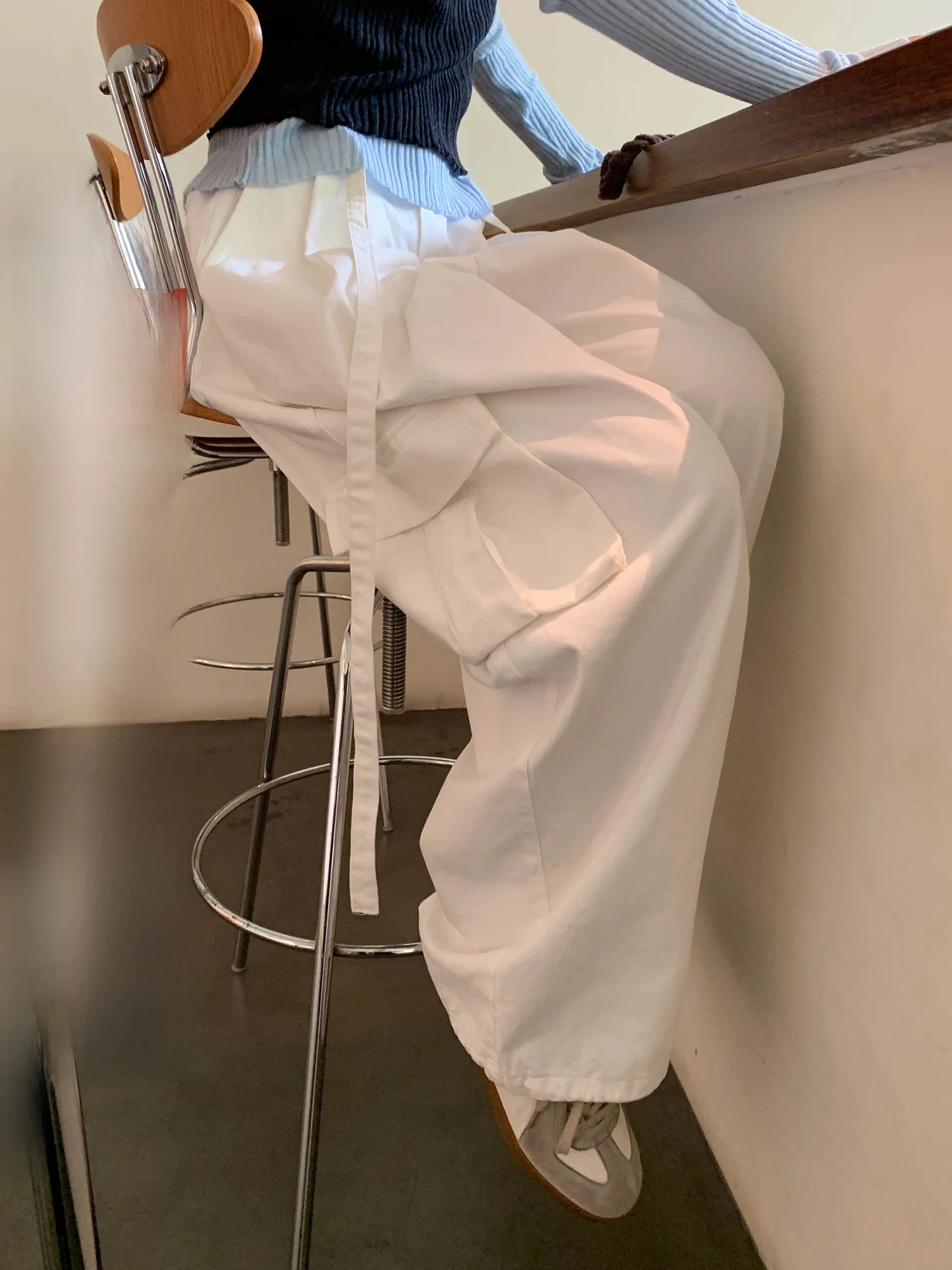 

Белые повседневные брюки для женщин, свободные брюки с широкими штанинами, зима 2026, новинка, с декоративной талией, длинные брюки