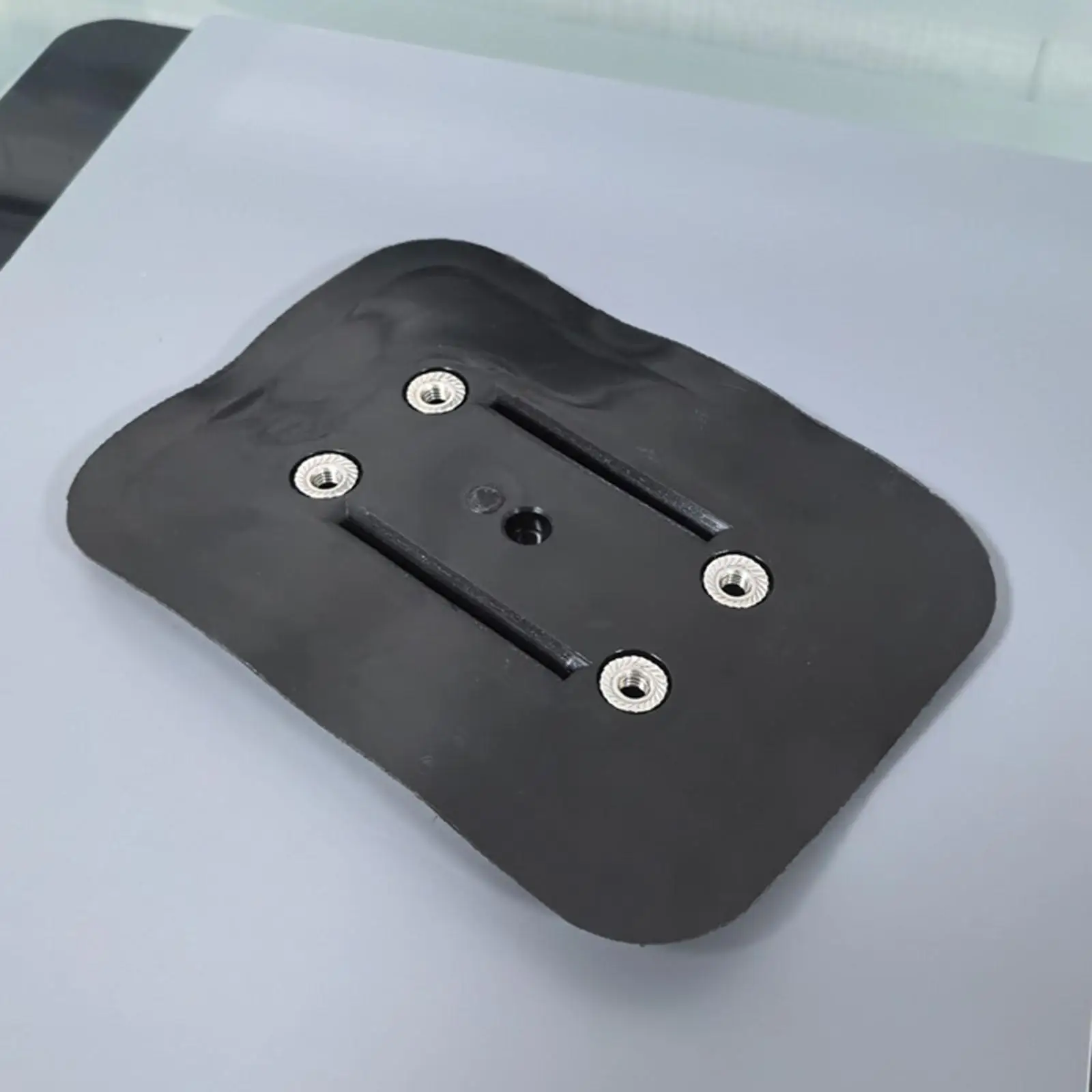 Фото Легкое крепление для удочки: прочный резиновый кронштейн для каяка и надувной лодки