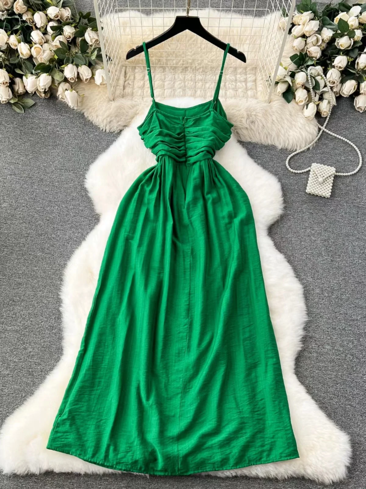 Vestido verde elegante de alta gama con tirantes finos para mujer, vestido largo plisado sin tirantes para vacaciones, novedad de verano 2024