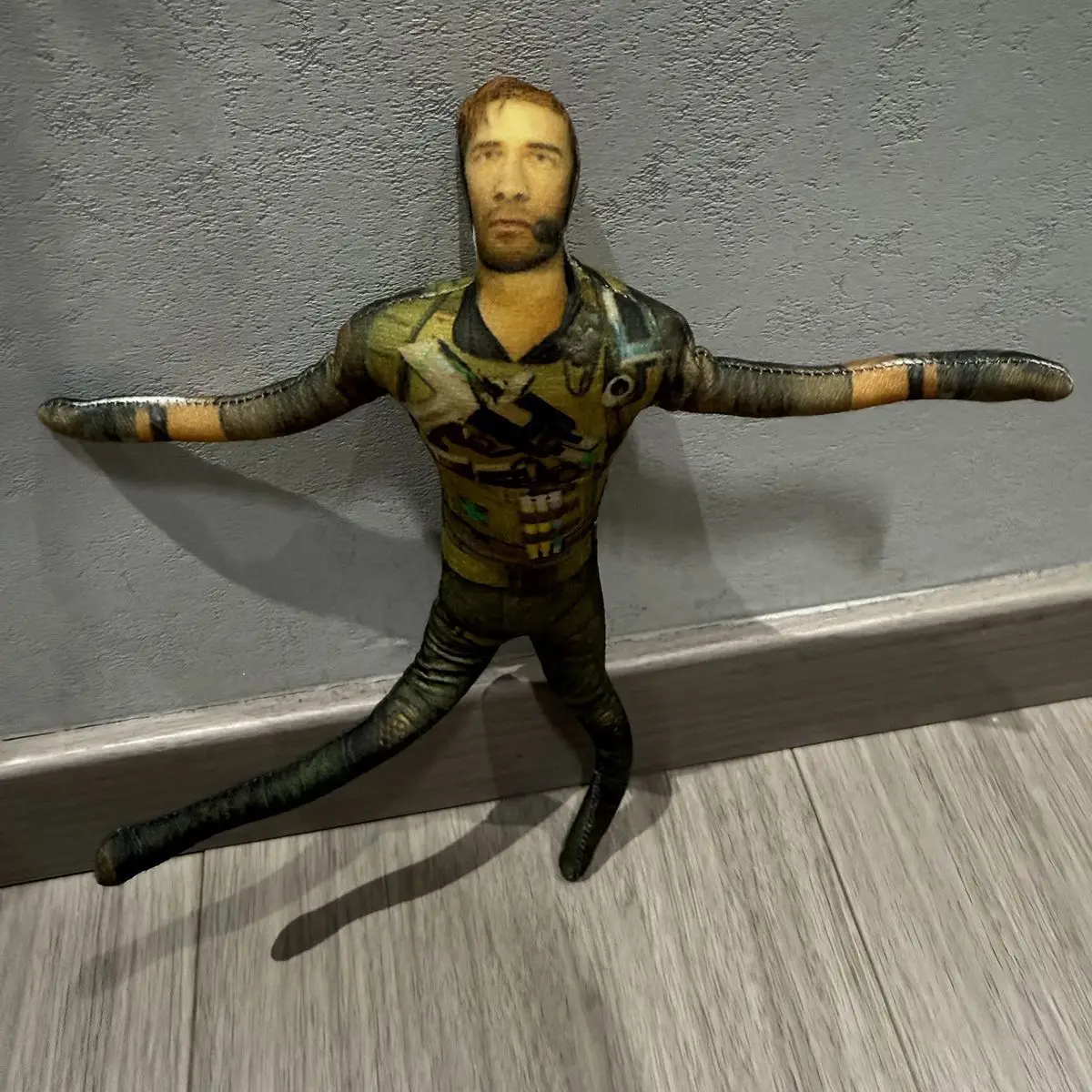 لعبة دلتا فورس هاككلو زويا بانشينكوفا تأثيري دمية مجردة الملتوية الشكل أفخم محشوة القطن الدمى غرفة الديكور