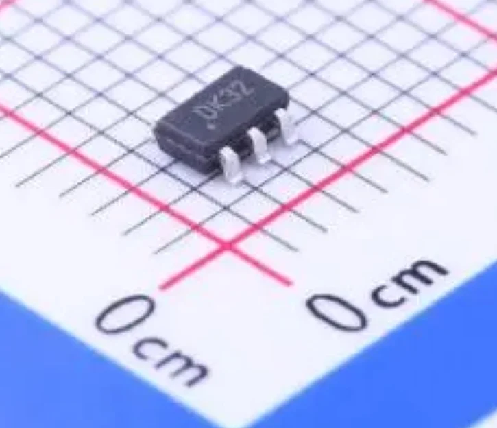 Original genuine MCP4726A0T-E/CH SOT-23-6 12 bit single output DAC chip