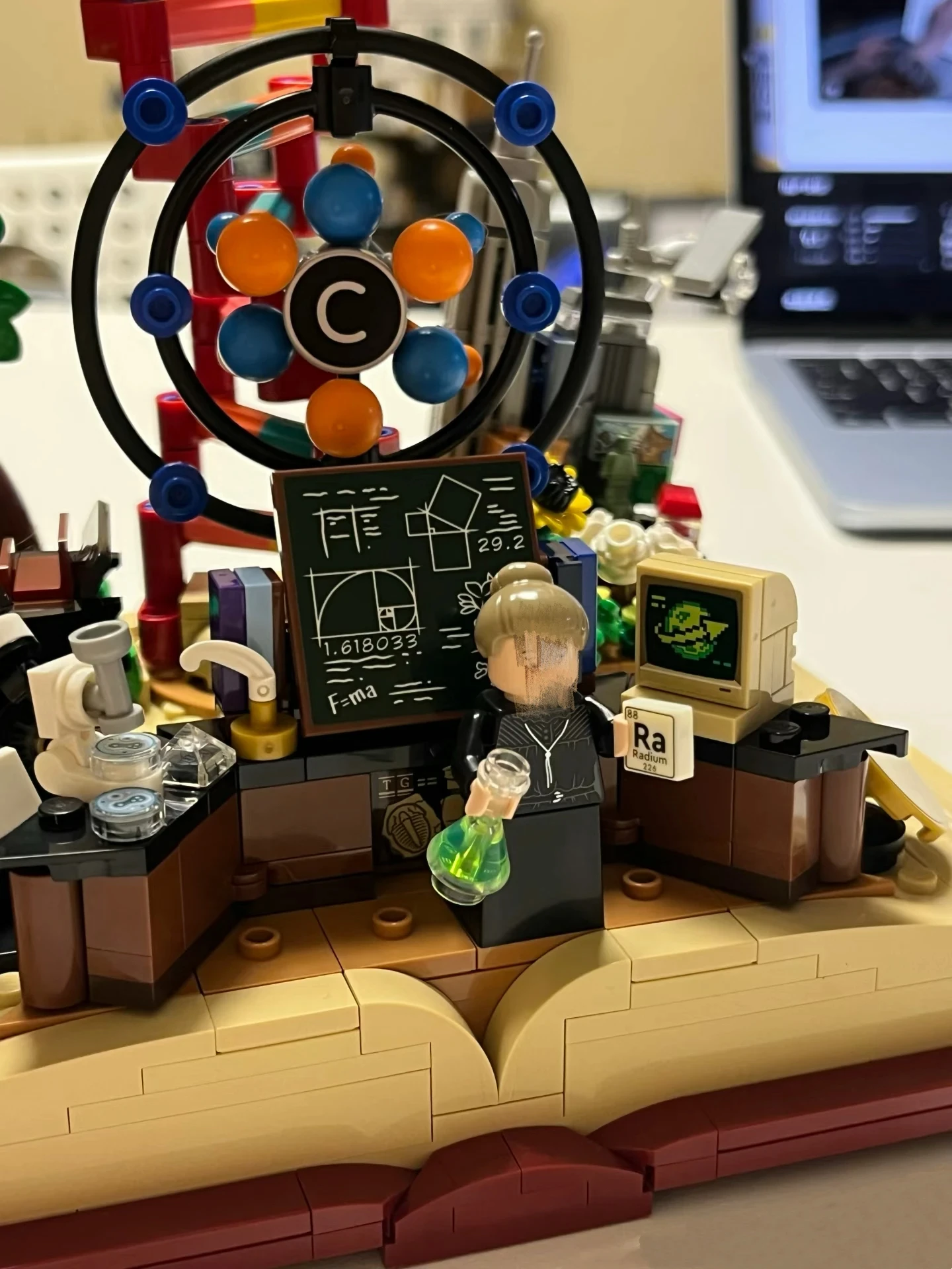 879 Uds. Modelo De … - image