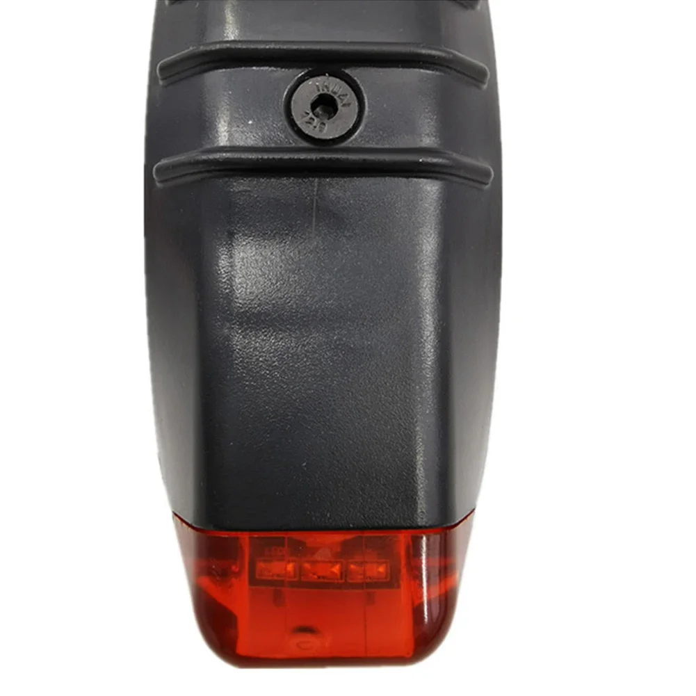 1Pcs Black Scooter Rear Mudguard Scooter Lights Vibration Flash Tail Light Black High Quality Plastic Replaceable