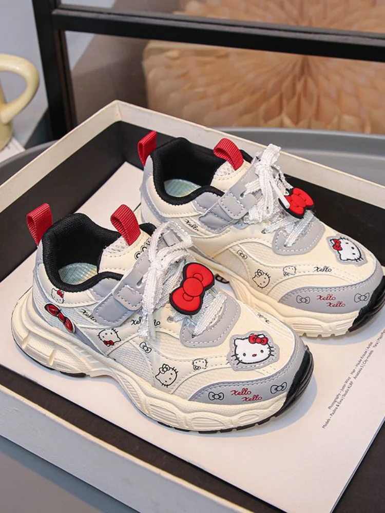 فتاة مرحبا كيتي Kawaii أحذية خفيفة أنيقة طالب الربيع والخريف مواسم الكرتون أنيمي الطفل عدم الانزلاق أحذية رياضية نمط جديد