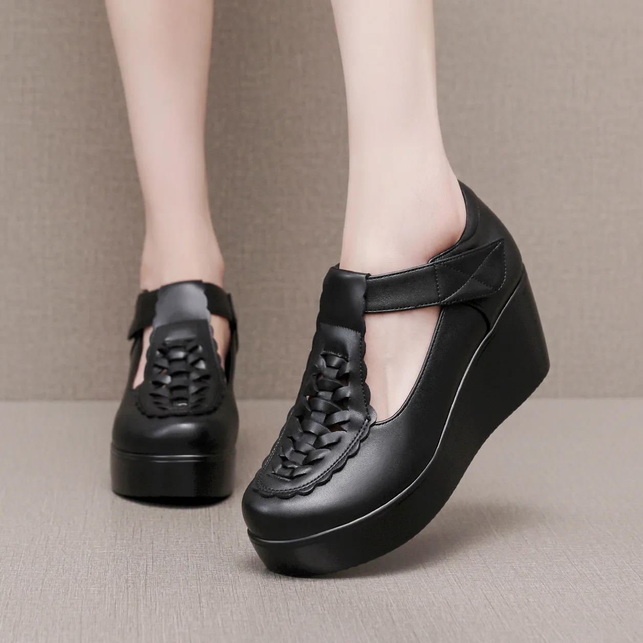 

6cm Small Big Size 32-43 Breathable Comfortable Soft Leather Shoes Platform 2026 Spring Knit Wedges Shoes Mary Janes Office Mom