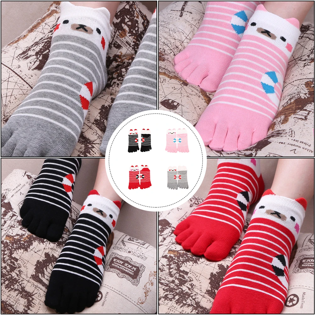 

Christmas Five Toe Socks 4 Pairs White Warm Comfortable Cotton Elastic Soft Breathing Man Novel Festive Xmas Gift Socks