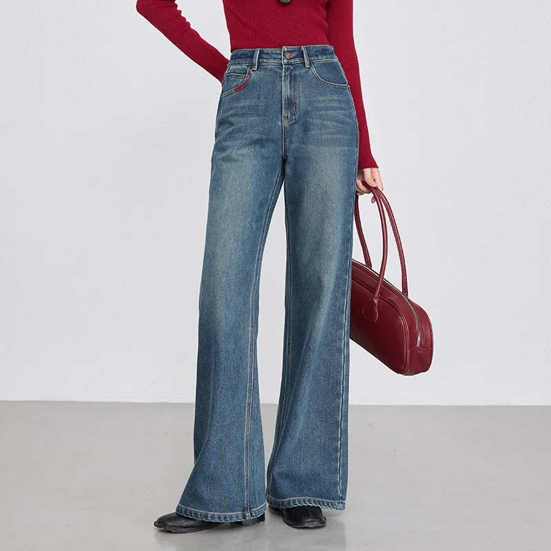 

2025 Winter New Embroidered Plush Cotton Flared Denim Jeans Women High Waisted Fleece Thicken Warm Fashion Elegant Flare Pants