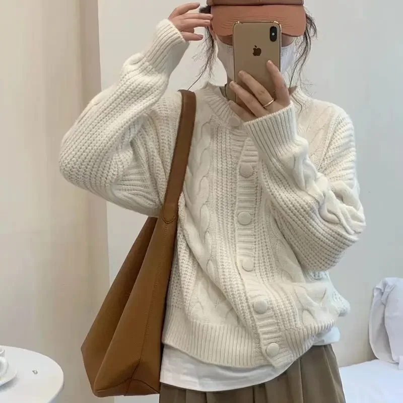 Ladies Sweaters Winter Button Kawaii Knitted Top for Women Yellow Cute Cardigan Designer Y2k Fashion Korea Korean Luxury Jumper