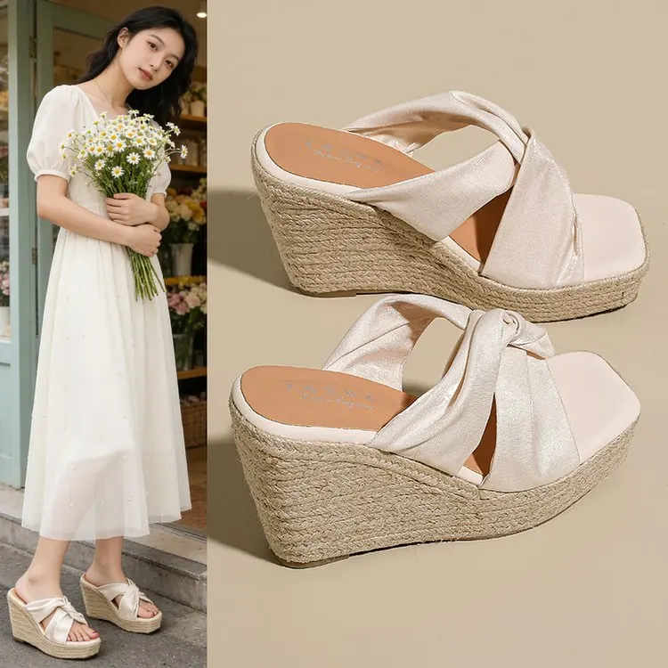 Women's Summer Thick Bottom Slip-On Shoes High Heel Slope Heel Grass Woven Sandals Casual Style Rubber Sole Artificial Velvet