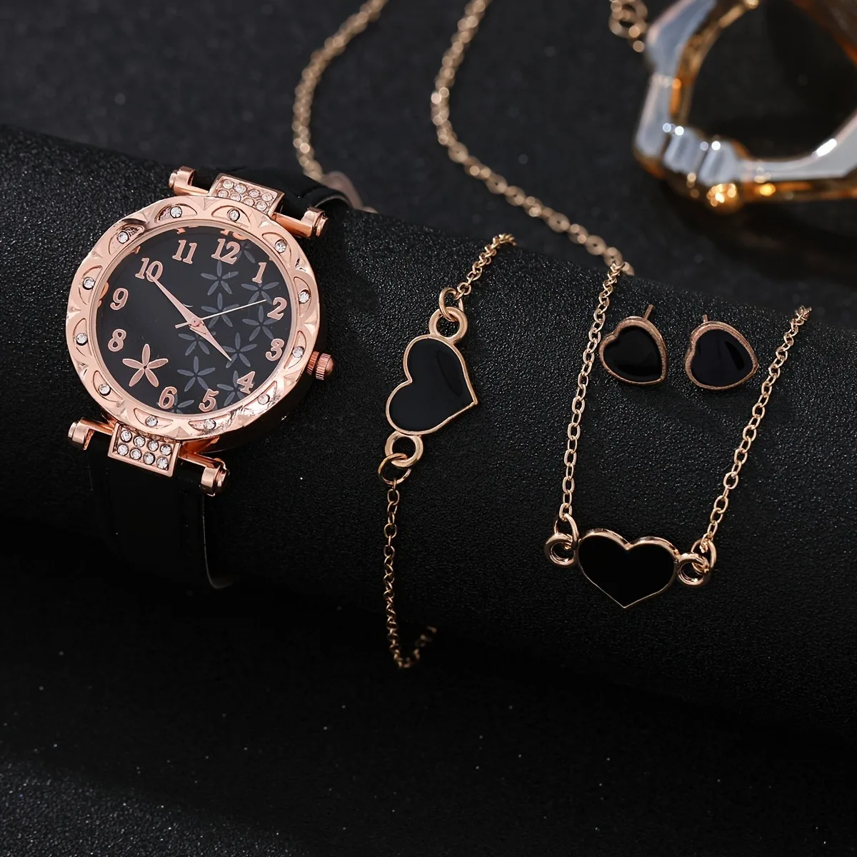 5pcs Quartz Watches For Women Pu Leather Wrist Watch With Black Heart Jewelry Set Great Gift For Her Mom Girlfriend