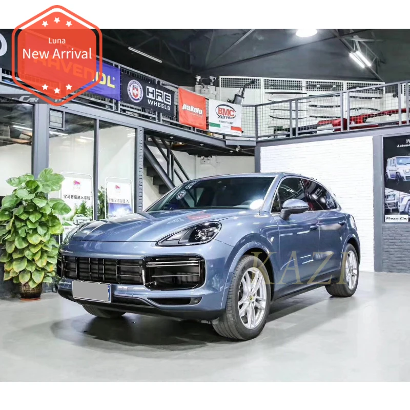 

Комплект обвеса в стиле Porsche Cayenne Turbo 2018 года: передний и задний бамперы, расширители колесных арок, боковые пороги
