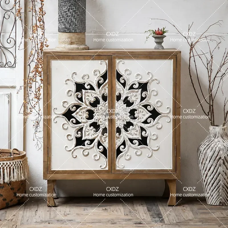 Retro Solid Wood Dining Side Cabinet Hollow Engraved Hallway Storage Cabinet Living Room Decorative Double Door Locker