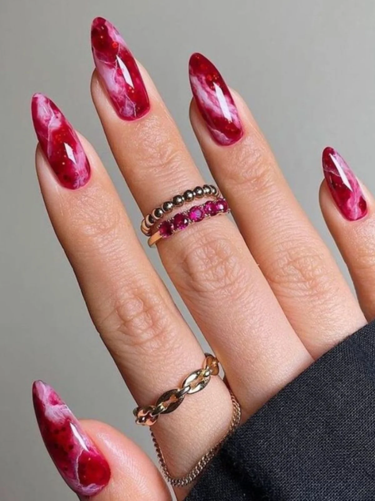 

Raspberry adient Wearable Nail Tips Almond Point Red Wine Color Nail Art Stiers Trendy Girl Finied Product False Nails
