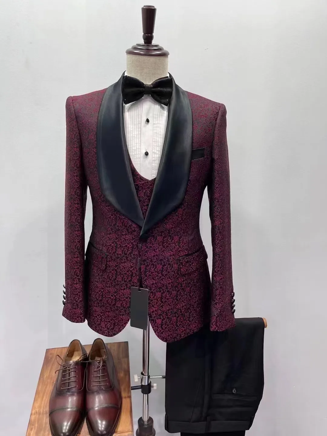 

Custom formal Jacquard suits men wedding groom party tuxedos mans prom Blazers slim fit Burgundy trajes de hombre costume homme