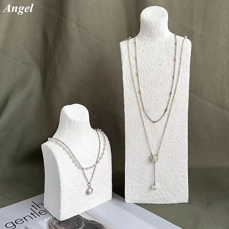Resin Jewelry Display Stand Women Necklace Portrait Model Shelf Window Necklace Pendant Display Mannequin Luxury Jewelry Holder