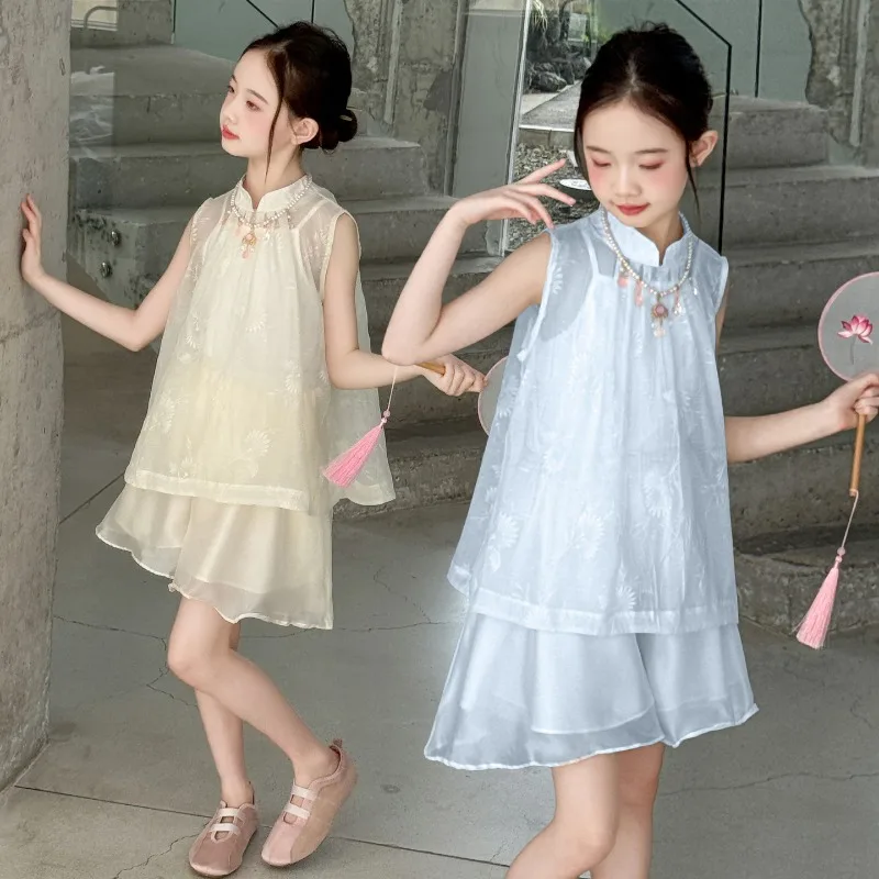 

Детский летний костюм 2026: дышащий топ без рукавов с воротником-стойкой и шорты в китайском этническом стиле для девочек