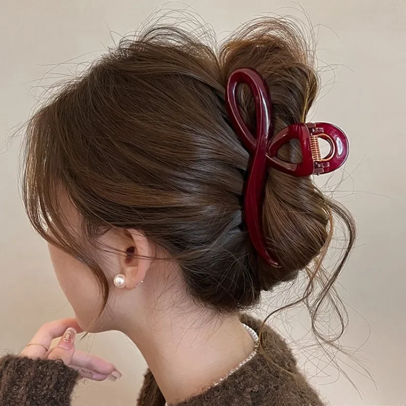 New Acrylic Geometric Hair Clips Female Large Fashion Wine Red Shark Clip Hairpin Headdress Girls Delicate Hair Accessories