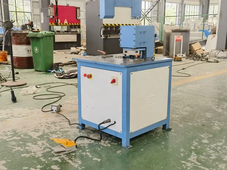 Hydraulic angle cutting machine angle cutting machine