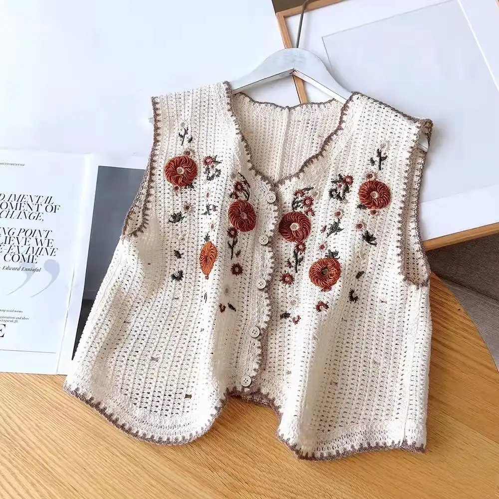 The  New  Autumn High-Grade  Feeling  Hollowed  Out  Retro   Chic Embroidered  Flower  Stitching Chiffon  Cardigan  Blouse