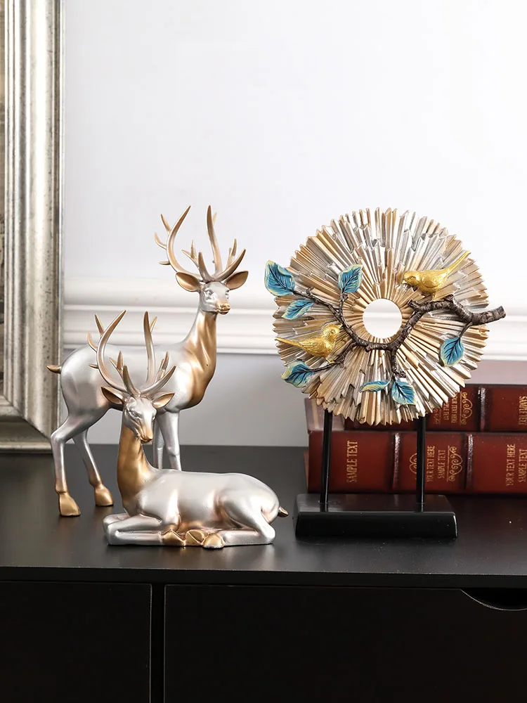 Euroepan Animal Lucky Deer Resin Ornaments Home Livingroom TV Cabinet Furnishings Crafts Hotel Figurines Decoration Art