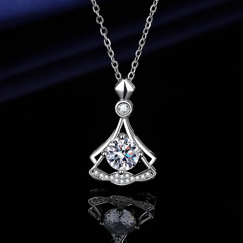 PT950 short dress with eight-leaf necklace for women, Japanese and Korean style, simple and elegant, luxury and niche,