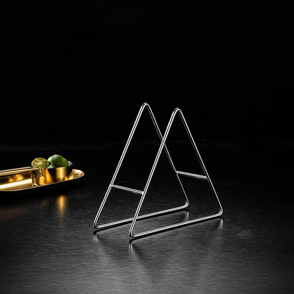 

Sturdy Metal Basket Plate Holder Triangle Shape Food Tray Storage Rack Practical Kitchen Gadget Organizer