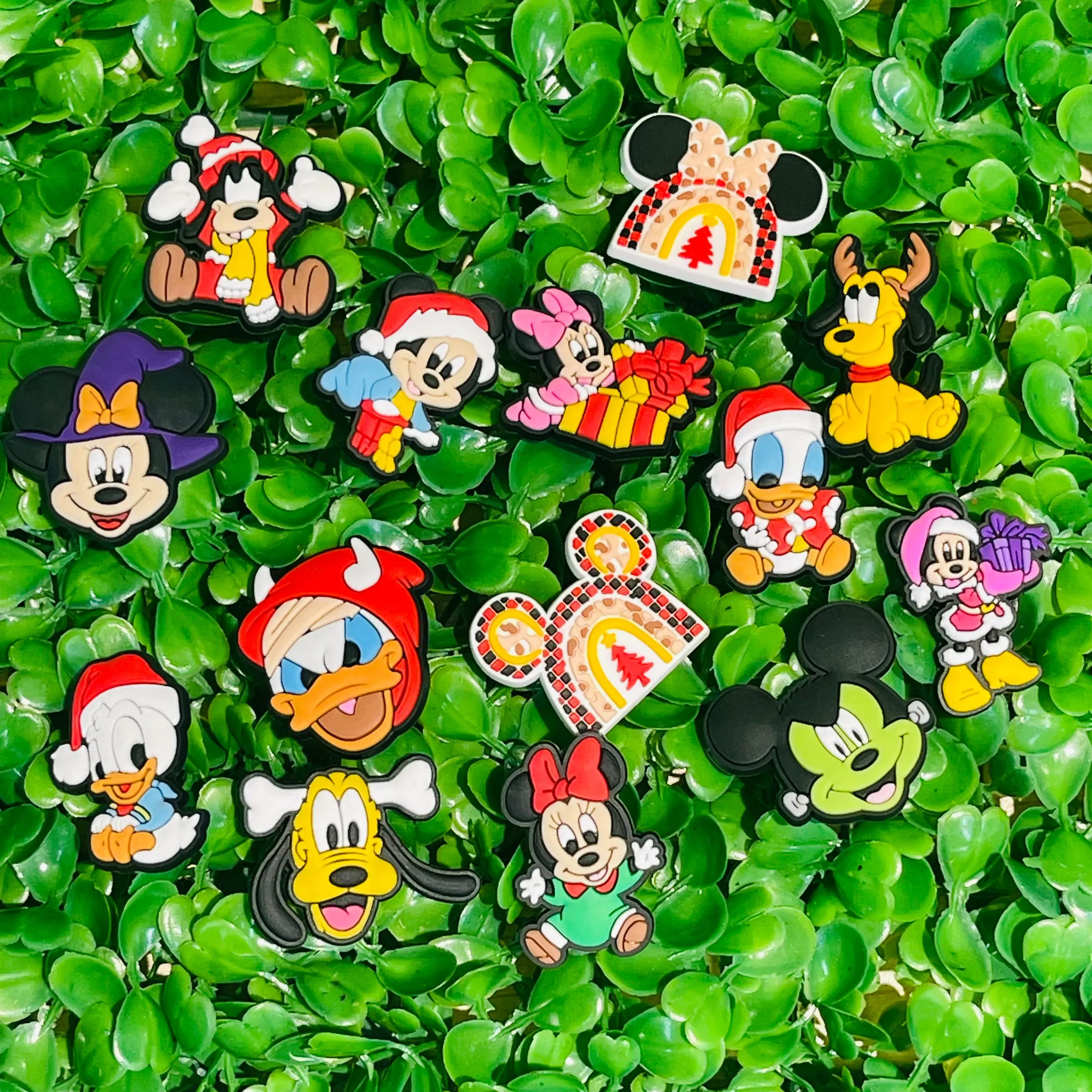 Nuevo 1-14 Uds Miniso Disney Mickey Minnie Pato Donald PVC accesorios de colgantes para zapatos hebillas para zapatos pulseras compatibles regalo de fiesta para niños