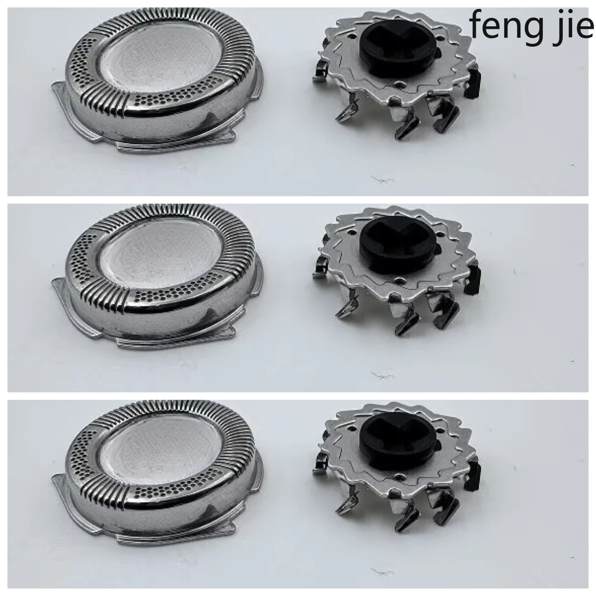 

В наличии 3 шт. сменных бритвенных головок SH50 для бритв серии Sh50/52, 5000 S5000, для моделей S5210, S5380, S5570/33, S5570/43, S5560, S5079, S5082