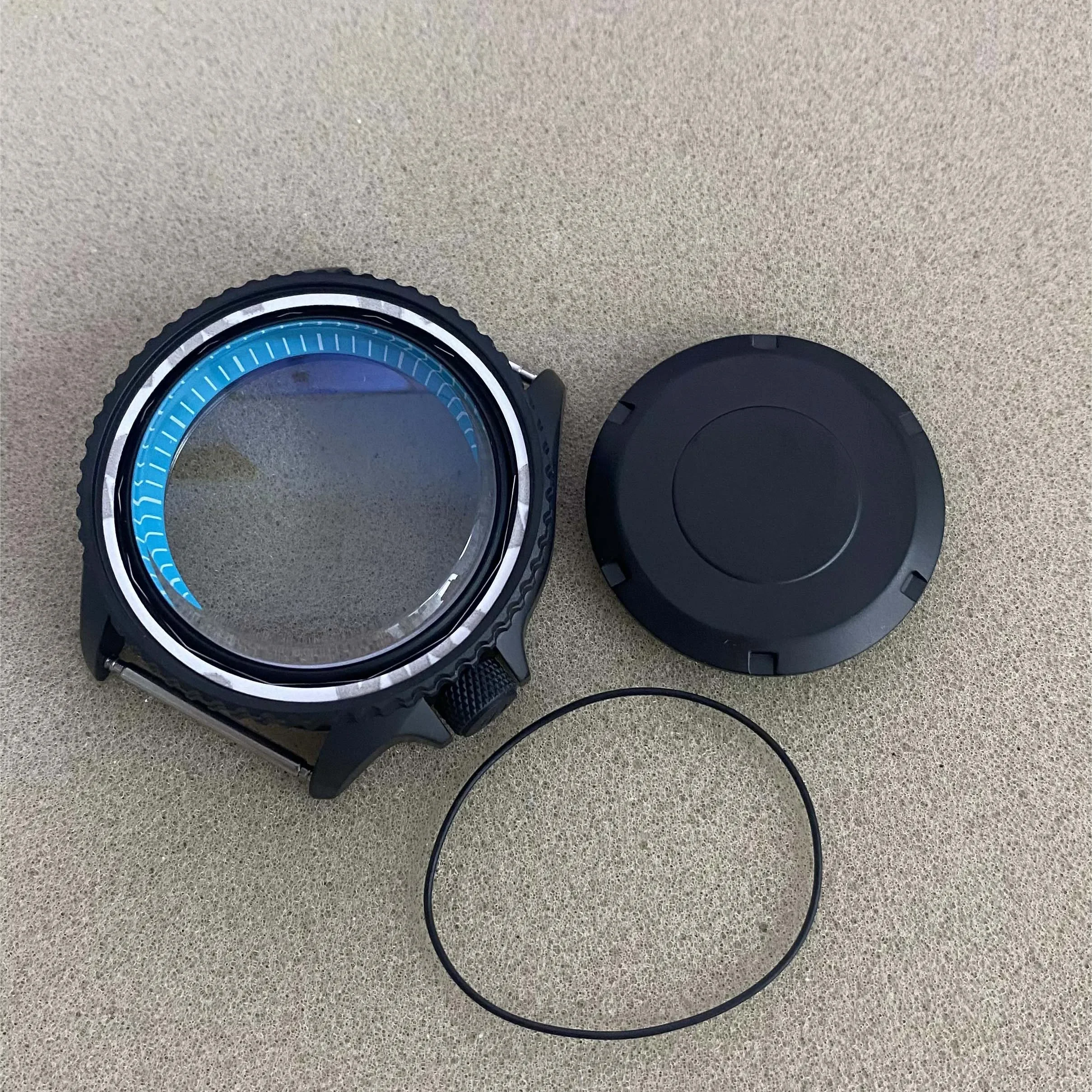 Casing jam tangan baja 41.5mm NH35 casing PVD hitam mengkilap bagian jam cincin bab hitam putih biru untuk gerakan NH35/NH36/4R