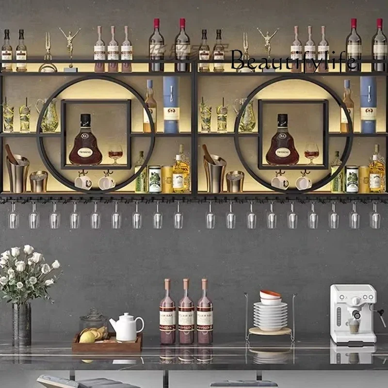 Q امرأة حامل مشروبات فاخرة الذهب فندق معلق عرض جدار النبيذ الرف زجاجة غرفة المعيشة Sto الغضب Estante Para Vino بار الأثاث