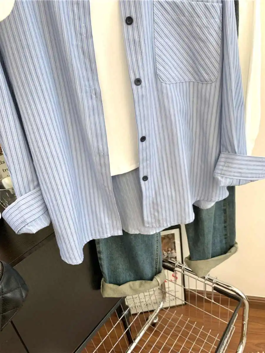 قميص نسائي مخطط أزرق، بلوزة فرنسية كاجوال فضفاضة بياقة مقلوبة، صدر واحد، معطف صيفي كلاسيكي واقي من الشمس