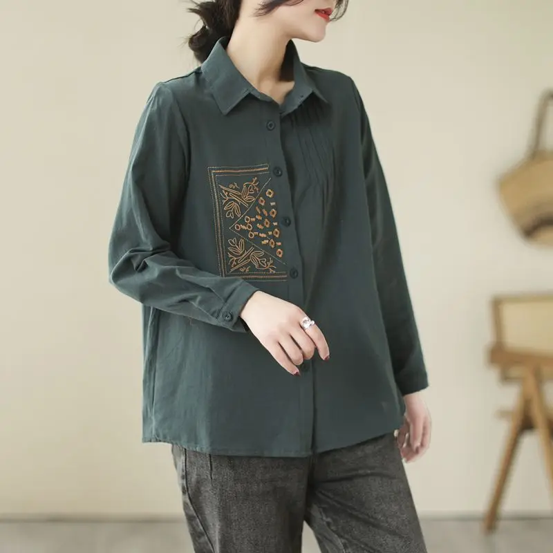 

Autumn Fashion Top Retro Literary Embroidery Loose Shirt