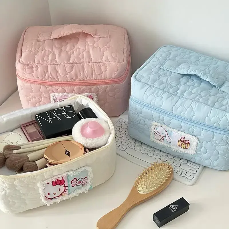 حقيبة مستحضرات التجميل هالو كيتي سينامورول حقيبة تخزين للطلاب محمولة ذات سعة كبيرة حقيبة تواليت محمولة للنساء