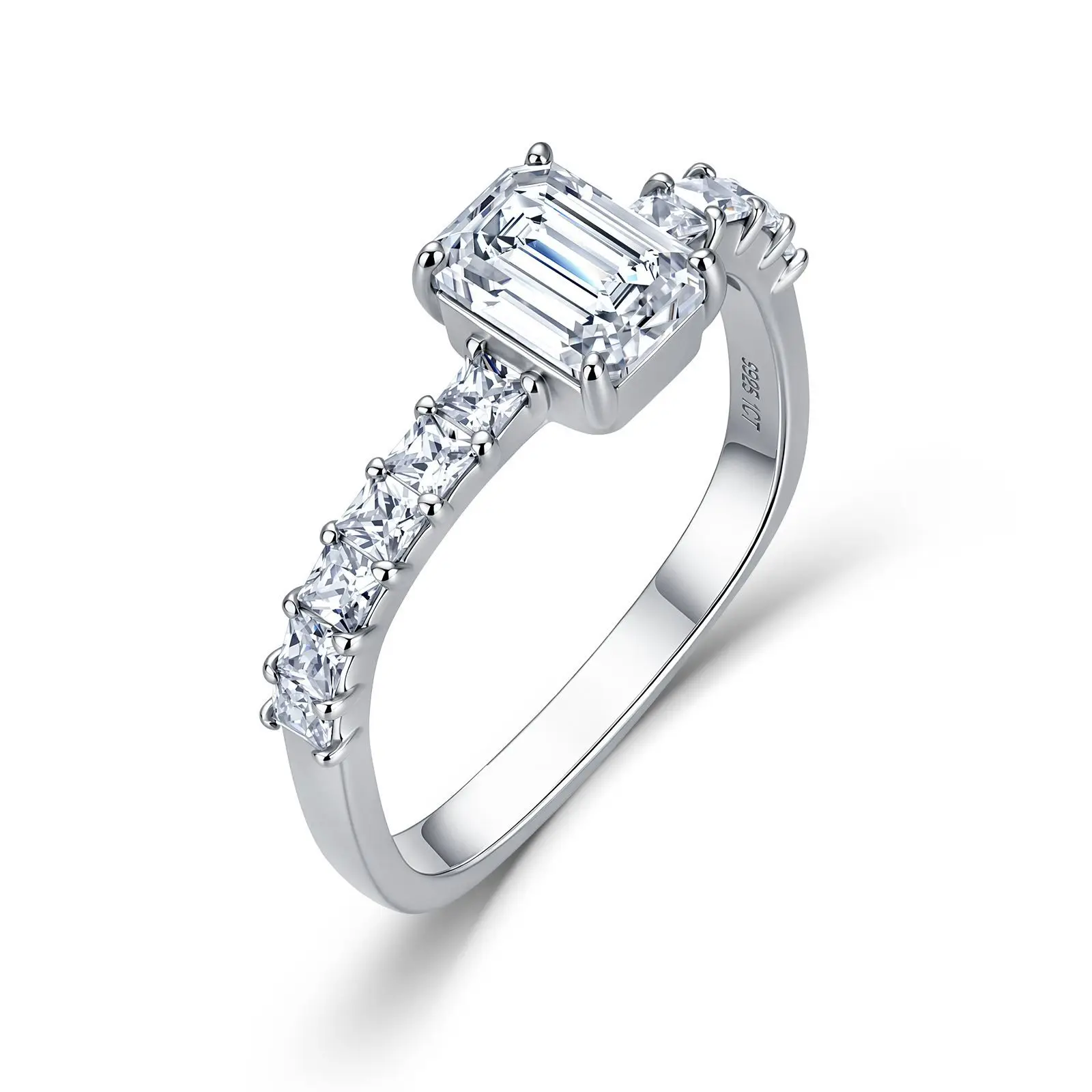 

Luxury Emerald Cut Moissanite Ring, S925 Silver Elegant Proposal Wedding Ring Jewelry Gift with Certificate