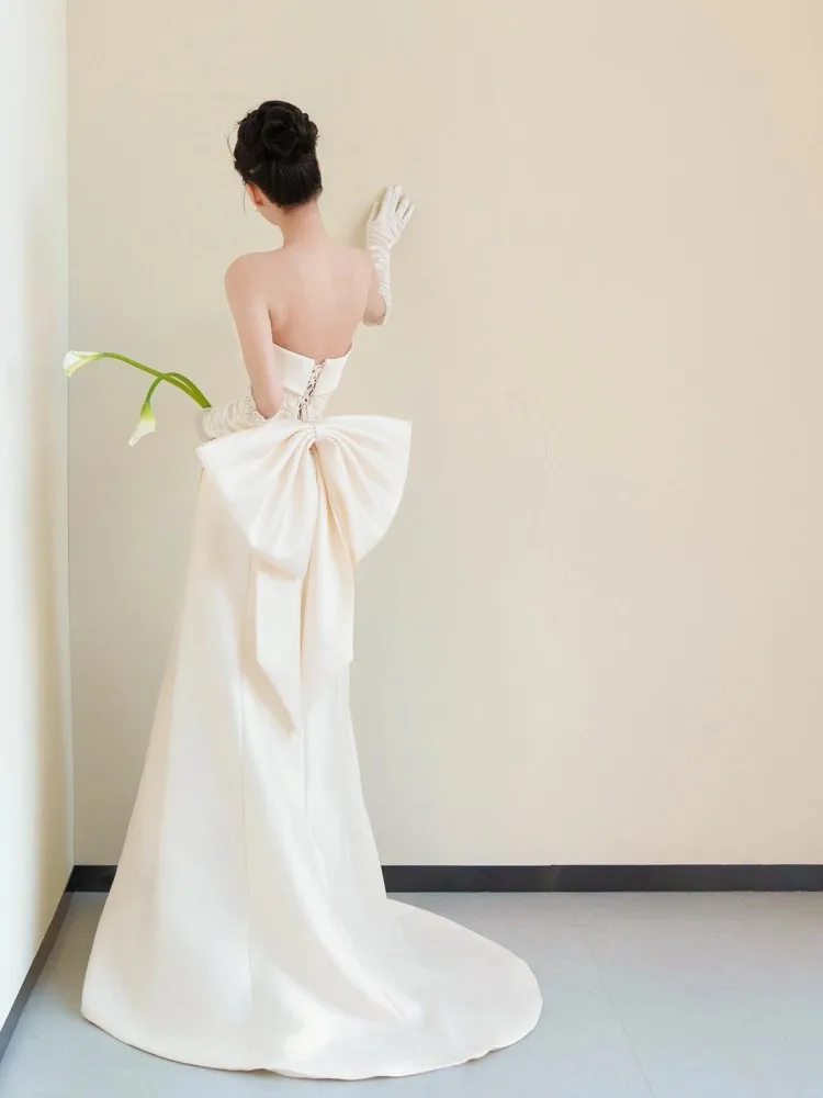 Tube Top Satin New Wedding Veil Simple Elegant White Trailing Dress